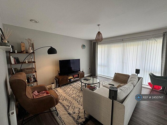 2 Bedroom Flat To Rent In Allium Rise, Dartford, DA1
