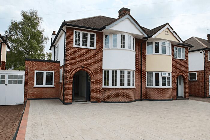 1 Bedroom Flat To Rent In Cathie Road London, SE12
