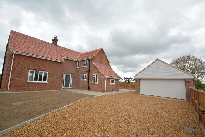 3 Bedroom Detached House To Rent In Hall Road, Haddiscoe, Norwich, NR14