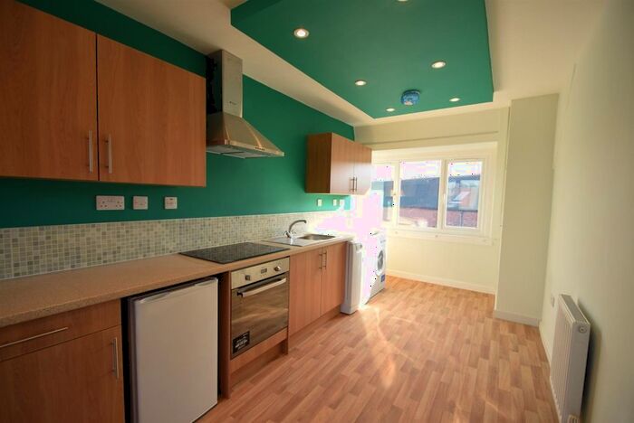 1 Bedroom Flat To Rent In Roxburgh Apartments, Whitley Bay, NE26