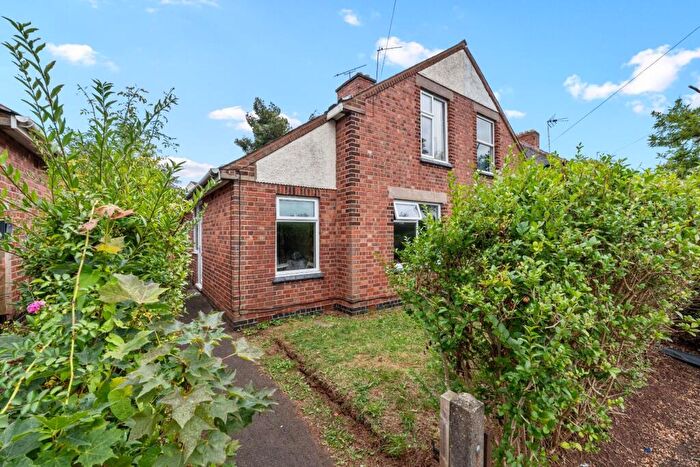 2 Bedroom Semi-Detached House For Sale In Prospect Road, Leamington Spa, CV31
