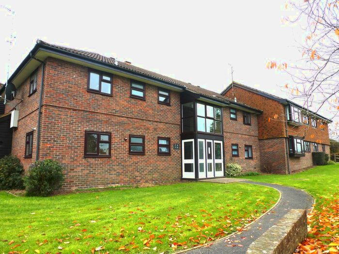 1 Bedroom Flat To Rent In Forge Way, Burgess Hill, RH15