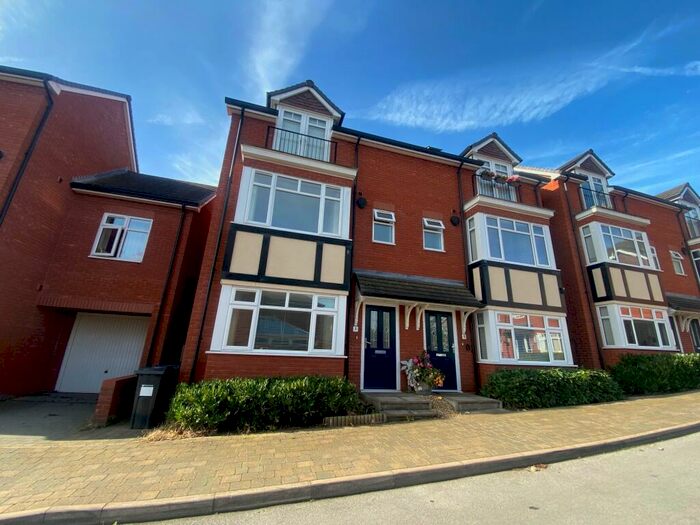 3 Bedroom House To Rent In Anvil Place, Sutton Coldfield., B75