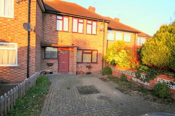 3 Bedroom Terraced House To Rent In New Peachey Lane, Uxbridge, Greater London, UB8