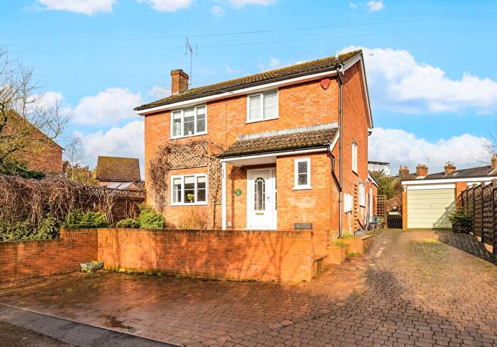 3 Bedroom Detached House For Sale In Cowards Lane, Codicote, Hertfordshire, SG4