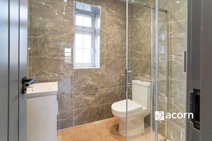 1 Bedroom Flat To Rent In New Studios & One Bedroom Apartments, SE5