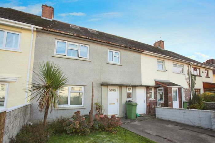 4 Bedroom Terraced House For Sale In Ynyslyn Road, Pontypridd, CF37