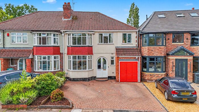 4 Bedroom Semi-Detached House For Sale In Bibury Road, Birmingham, B28
