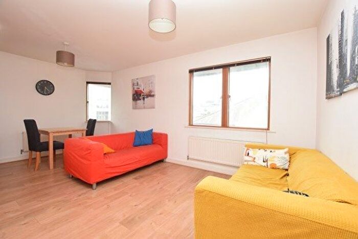 2 Bedroom Flat To Rent In Leadmill Court, Sheffield, S1