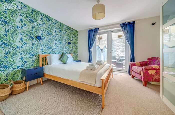 3 Bedroom Terraced House To Rent In Little Western Street, Hove, East Sussex, BN3