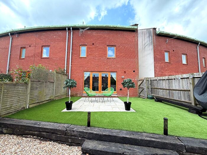3 Bedroom Property For Sale In Californian Parade, Street, BA16