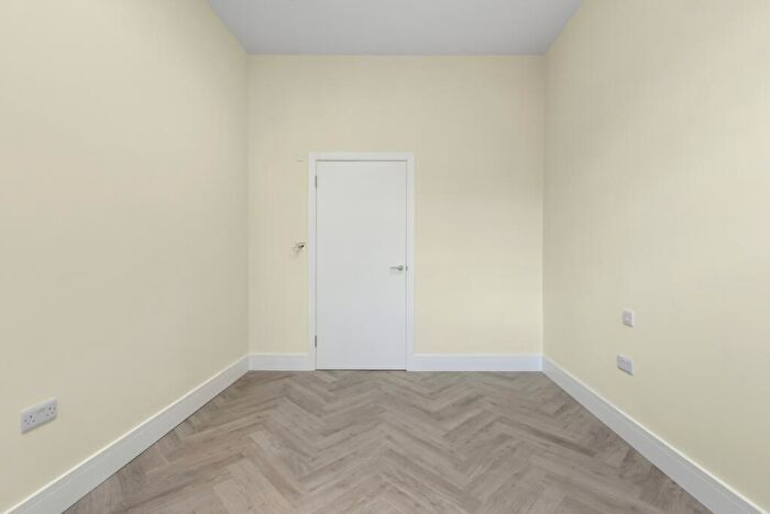 1 Bedroom House To Rent In Prince Of Wales Road, Kentish Town, NW5