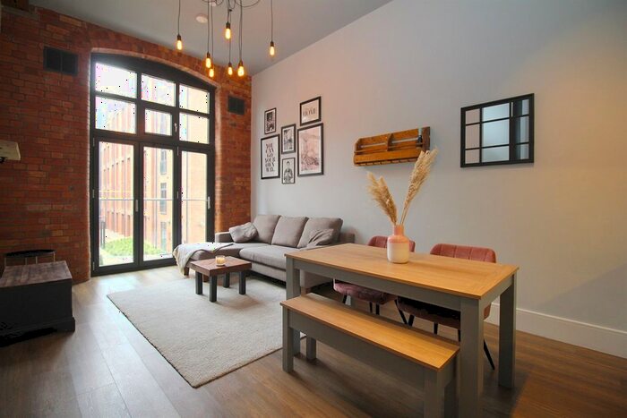 2 Bedroom Flat To Rent In Falcon Street, Loughborough, LE11