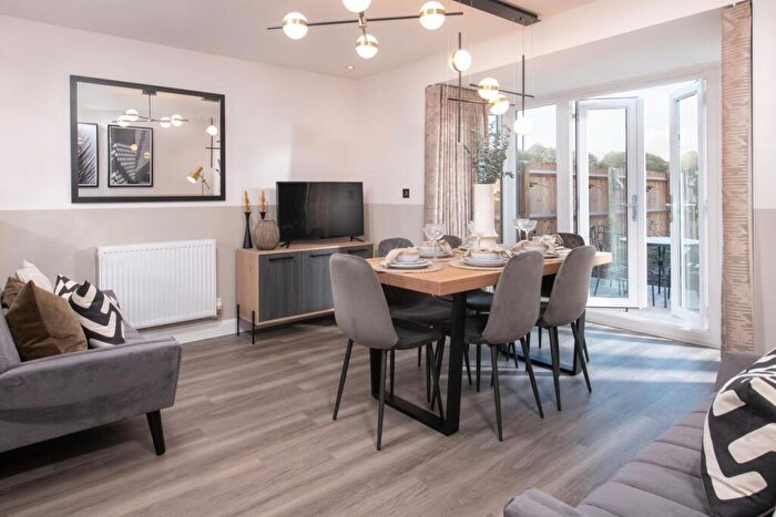 3 Bedroom Semi-Detached House For Sale In Ilkley Road, Burley In Wharfedale, West Yorkshire, LS29
