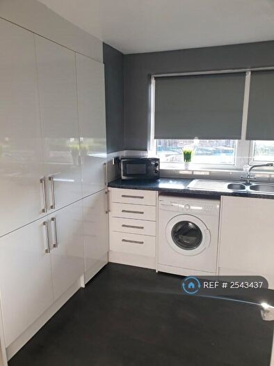 2 Bedroom Flat To Rent In Robinets Road, Rotherham, S61