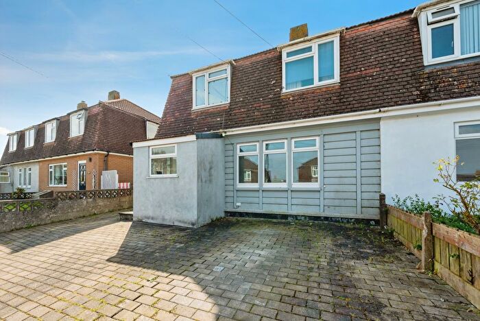 3 Bedroom Semi-Detached House For Sale In Drake Road, Padstow, Cornwall, PL28