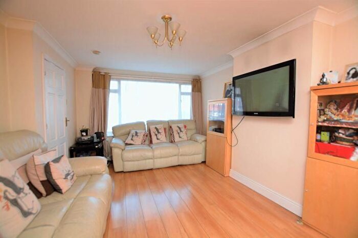 3 Bedroom Terraced House To Rent In The Green, Slough, SL1