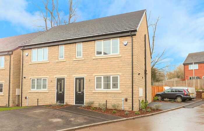 3 Bedroom Semi-Detached House To Rent In Gratton Place, Stonegravels S41