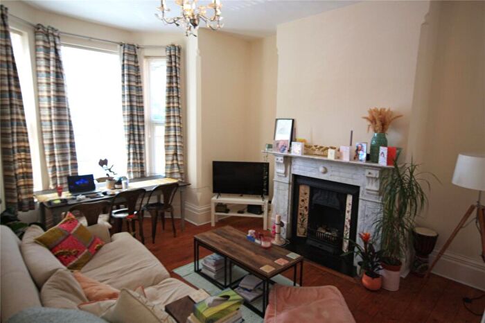 2 Bedroom Apartment To Rent In Castle Boulevard, Nottingham, NG7