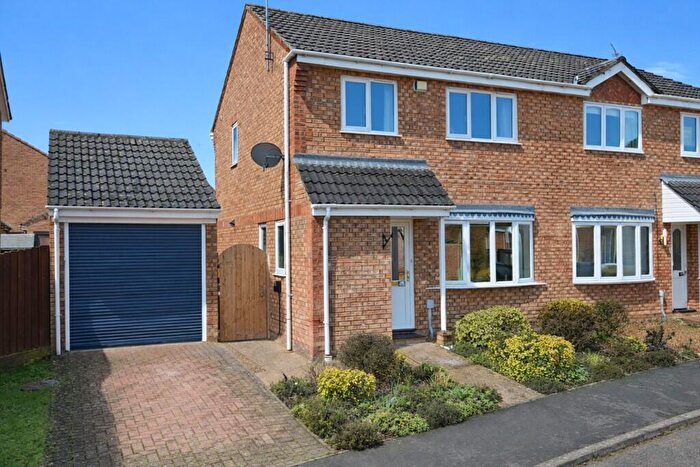 3 Bedroom Semi Detached House For Sale In Spencer Way, Stowmarket, Suffolk, IP14