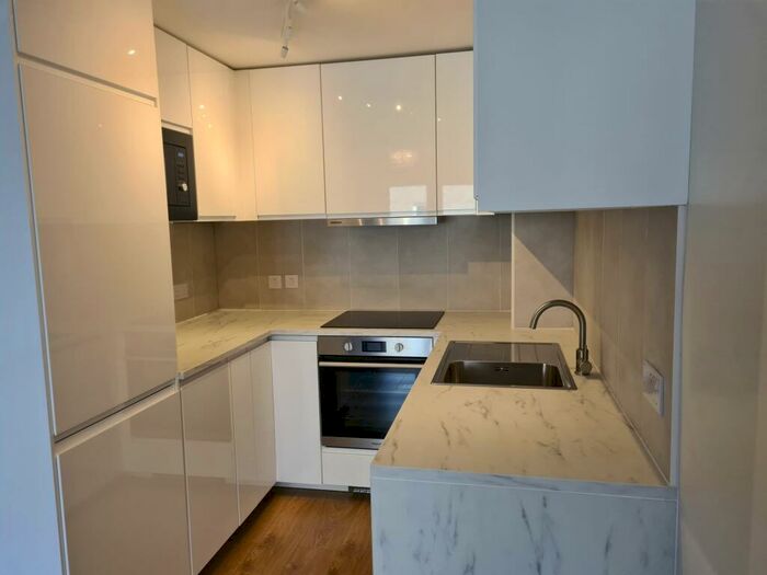 1 Bedroom Apartment To Rent In Orient Wharf, Wapping High Street, London, E1W