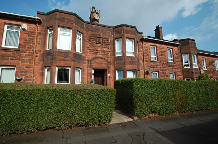 3 Bedroom Flat For Sale In Moness Drive, Glasgow, City Of Glasgow, G52