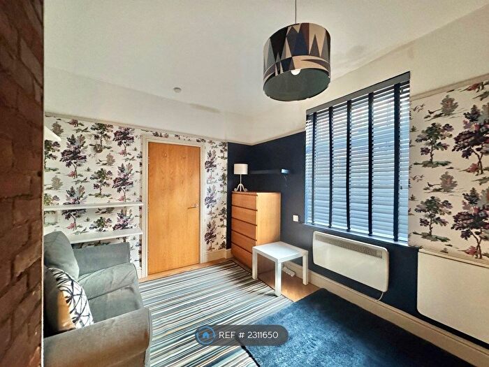 Studio To Rent In Burton Road, Manchester, M20