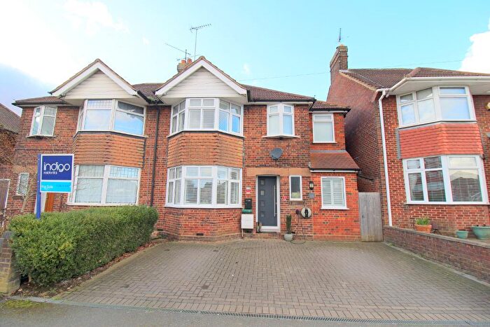3 Bedroom Semi-Detached House For Sale In Hitchin Road, Stopsley, Luton, Bedfordshire, LU2