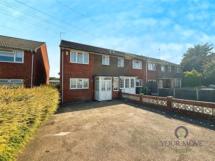 3 Bedroom End Of Terrace House For Sale In Rushdene, London, SE2
