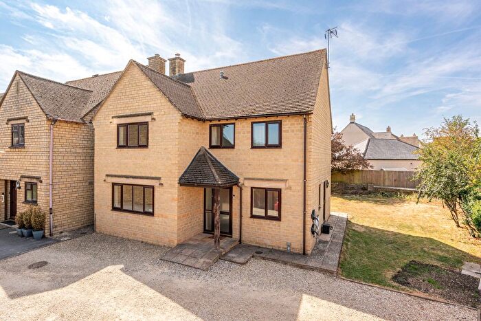 4 Bedroom Detached House For Sale In Southfield, Tetbury, GL8