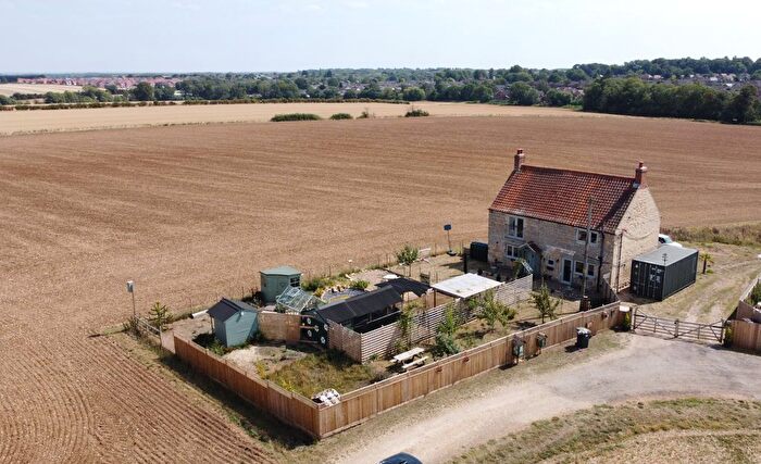 3 Bedroom Cottage For Sale In Lincoln Road, Branston, LN4