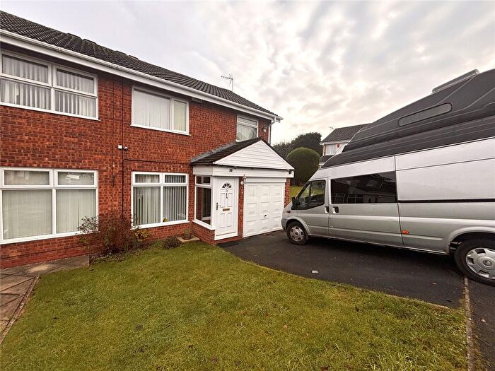 3 Bedroom Semi Detached House For Sale In Marbury Close, Birmingham, West Midlands, B38