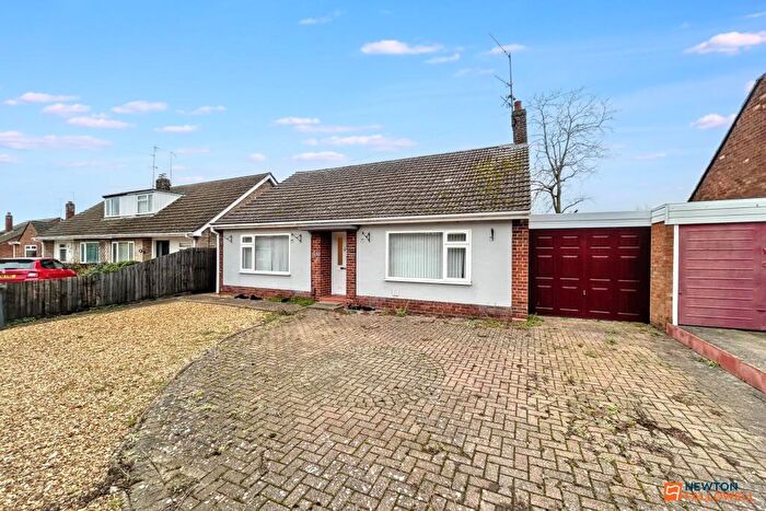 3 Bedroom Detached Bungalow To Rent In Gunthorpe Road, Gunthorpe, Peterborough, PE4