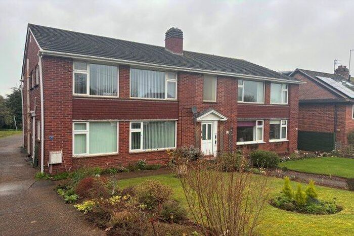 2 Bedroom Flat To Rent In Dunsford Gardens, Exeter, EX4