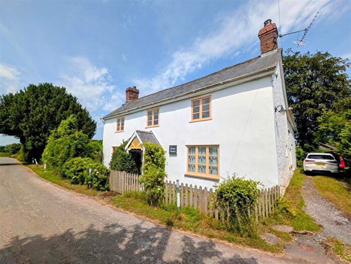 4 Bedroom Detached House For Sale In Upper Ivington, North Herefordshire, HR6