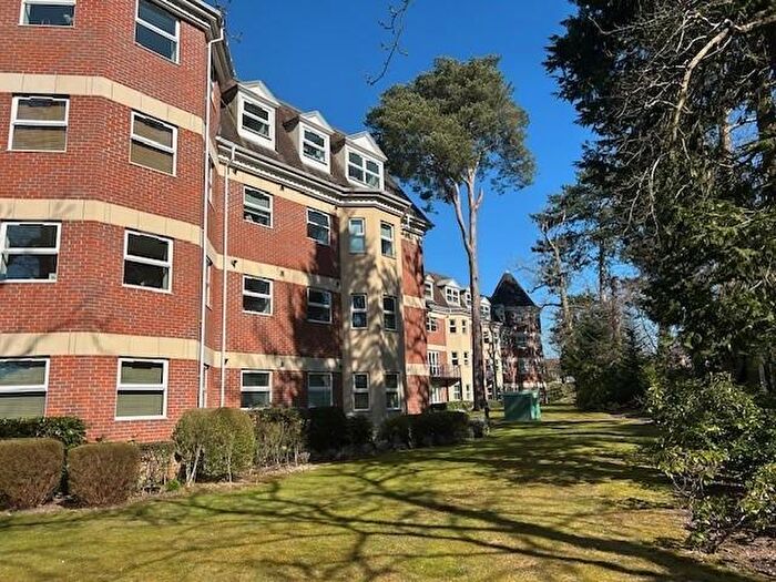 2 Bedroom Apartment To Rent In Elmhurst Court, Camberley, GU15