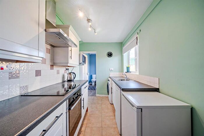 2 Bedroom Cottage For Sale In Lawford Lane, Rugby, CV22