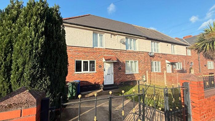 4 Bedroom House To Rent In Deightonby Street, Thurnscoe, Rotherham, S63