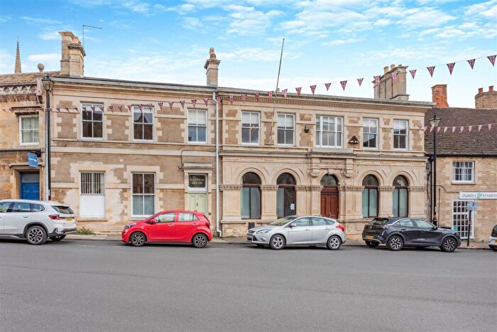 4 Bedroom Flat To Rent In Madison House, New Street, Oundle, PE8
