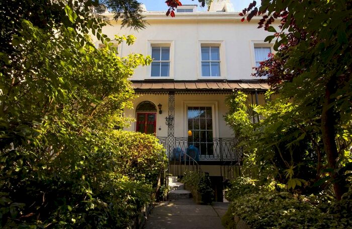 1 Bedroom Flat To Rent In Peabody Estate, Vauxhall Bridge Road, London, SW1V