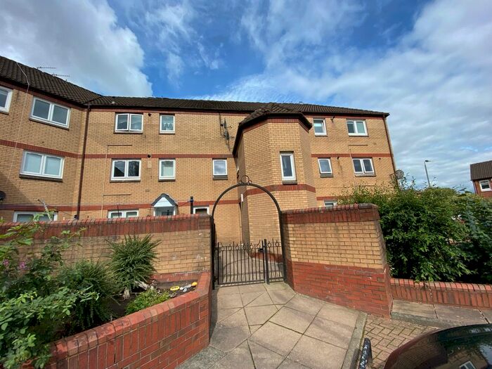 2 Bedroom Flat To Rent In Claythorn Circus, Glasgow, G40