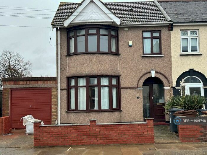 3 Bedroom Semi-Detached House To Rent In Wilmington Gardens, Barking, IG11