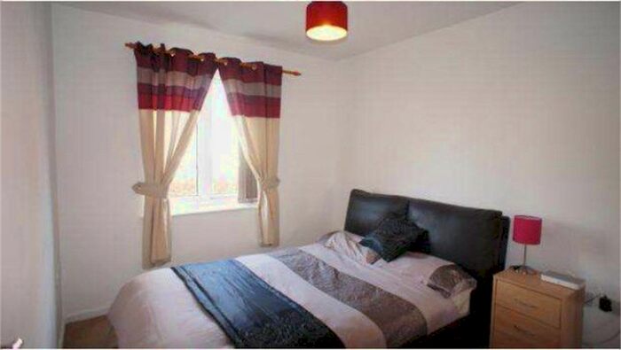 2 Bedroom Flat To Rent In Greenings Court, Warrington, WA2