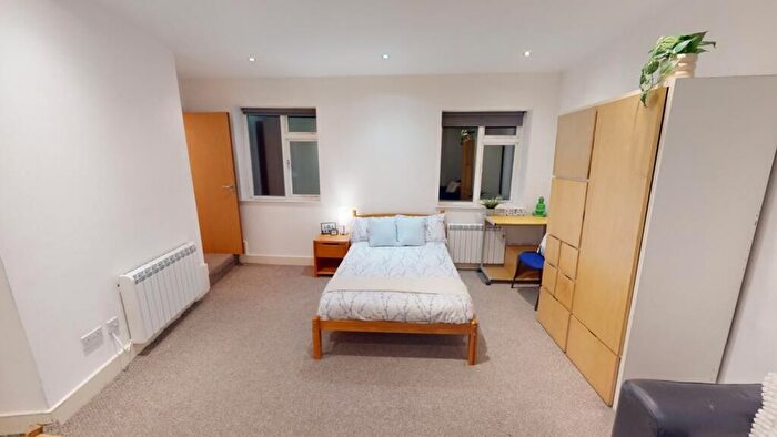 1 Bedroom Semi-Detached House To Rent In North Sherwood Street, Nottingham, NG1