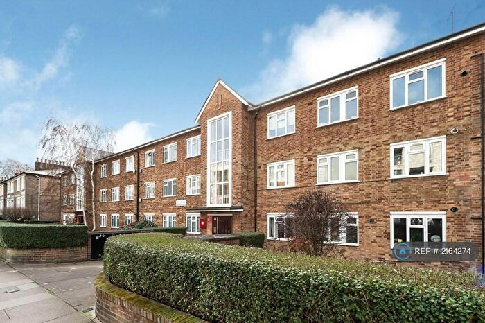 2 Bedroom Flat To Rent In Chichester House, London, NW6