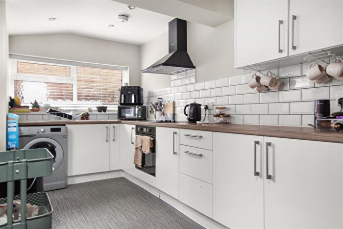 2 Bedroom Terraced House For Sale In Roebuck Street, Ashton-on-ribble, Preston, PR2