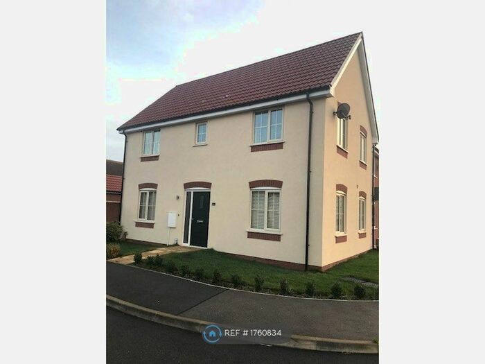 3 Bedroom Semi-Detached House To Rent In St. Vincent Close, Crowland, Peterborough, PE6