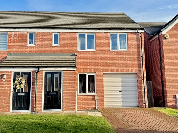 3 Bedroom Semi-Detached House For Sale In Columbine Court, Hetton-le-Hole, Houghton Le Spring, Tyne And Wear, DH5