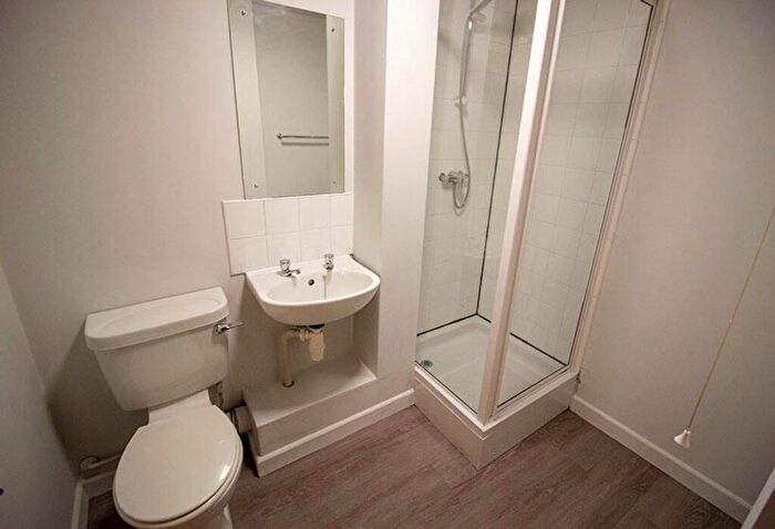 5 Bedroom Flat To Rent In B Mansfield Road, Nottingham, NG1