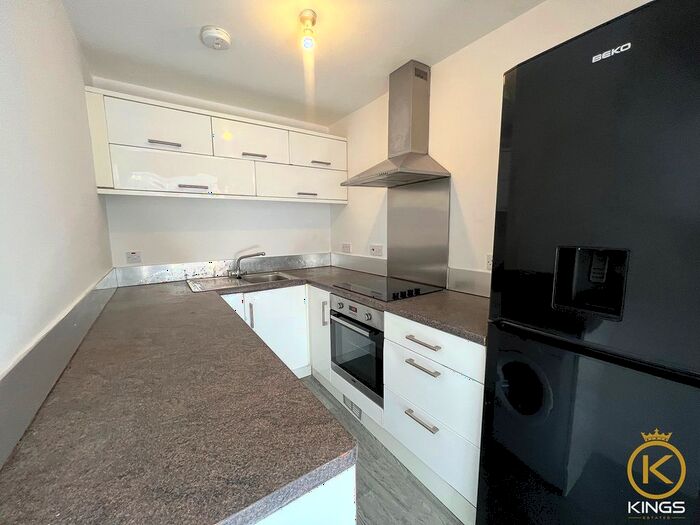 2 Bedroom Flat To Rent In Havant Road, Drayton, Portsmouth, PO6